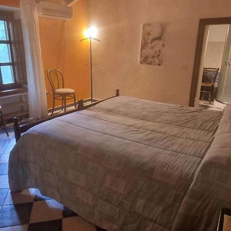 B&B Di Luisa Ledda Ales المظهر الخارجي الصورة